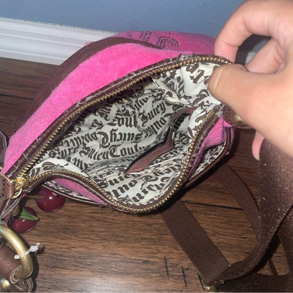 Vintage pink Juicy Saddle bag messenger y2k crossbody cherry charm juicy couture - Picture 8 of 13